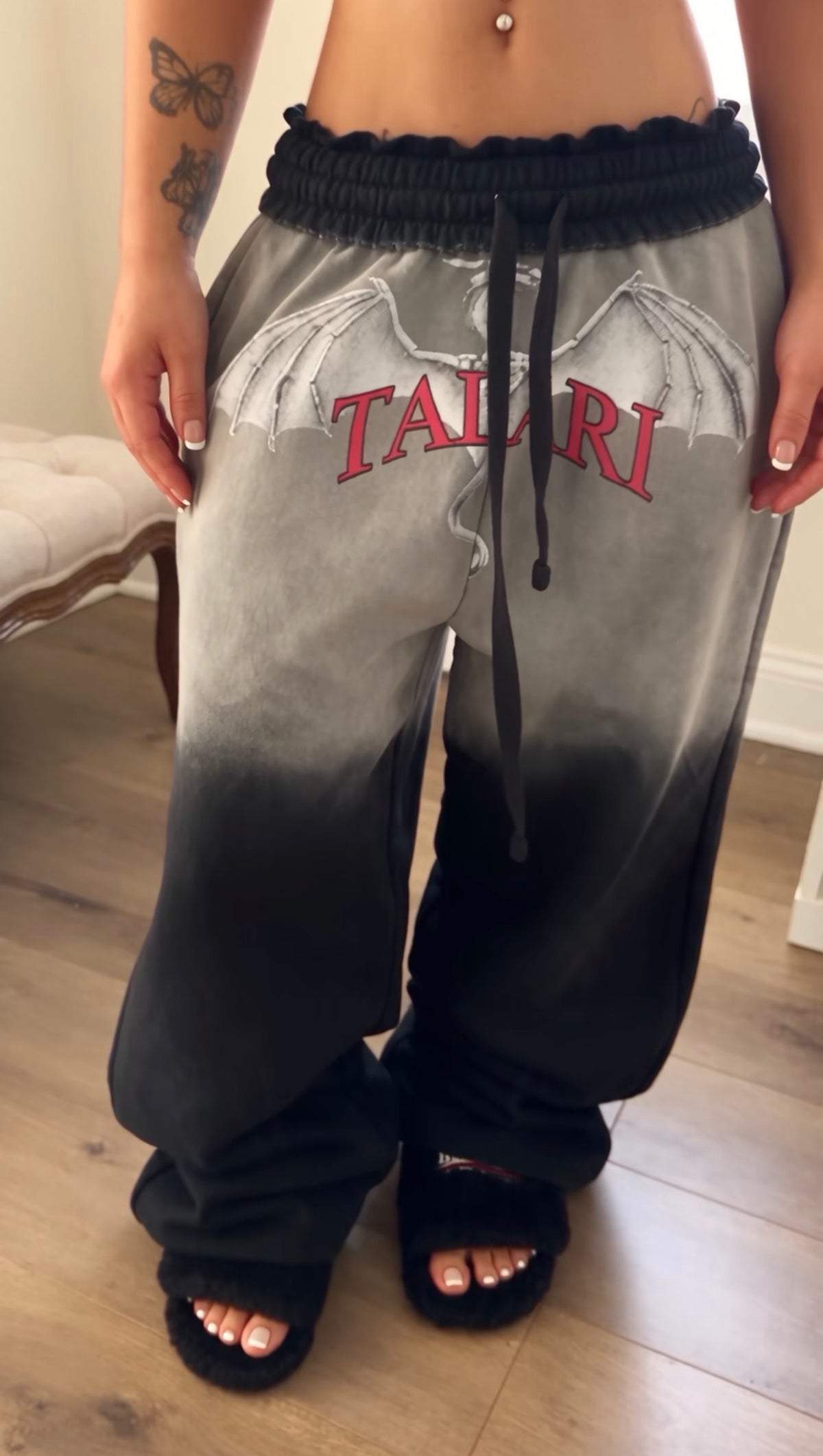 DRAGON AGE SWEATS